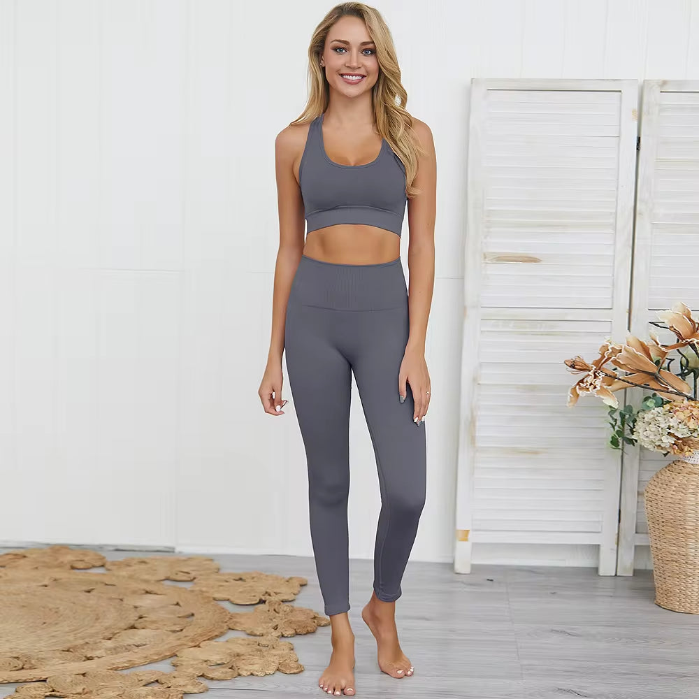 Elevate Your Workout: 2-Piece Seamless Hyperflex Women's Athletic Set - Long Sleeve Crop Top & High Waist Leggings